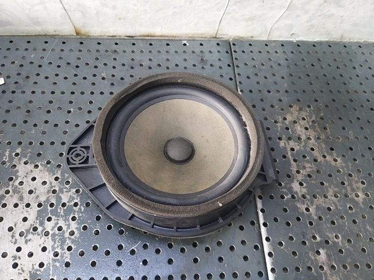 Boxa audio dreapta fata opel astra j 26265116