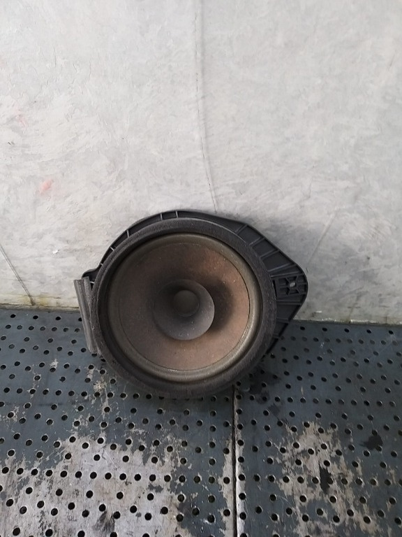 Boxa audio dreapta fata opel astra j