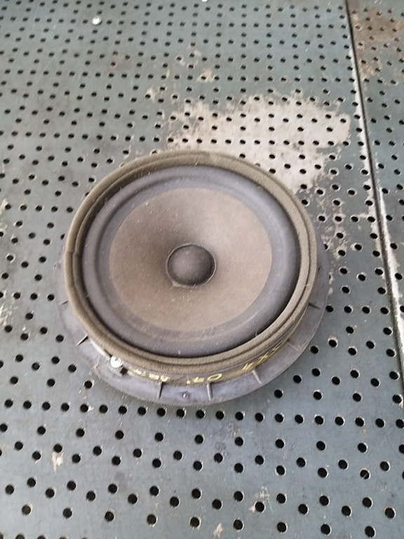 Boxa audio dreapta fata suzuki sx4 ey gy 3910262j10