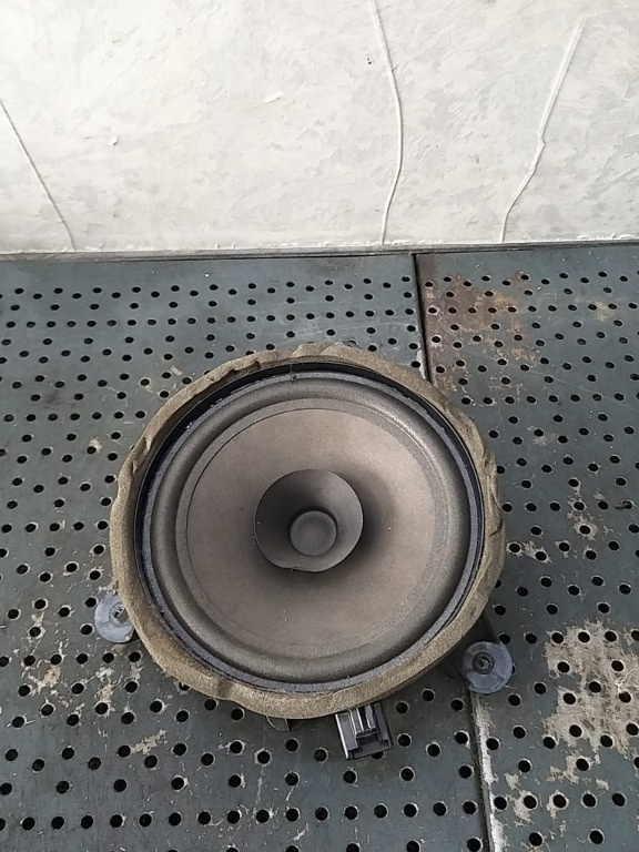 Boxa audio dreapta fata volvo v50 s40 8651206