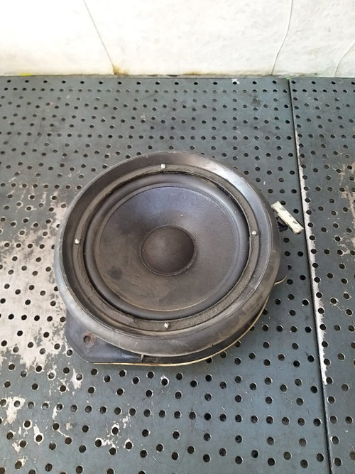 Boxa audio dreapta spate audi a4 b7 8e 8e0035411