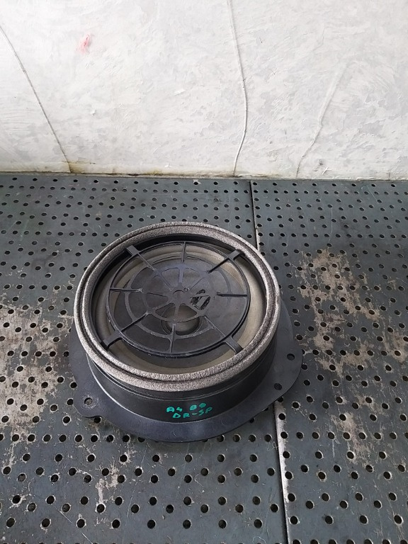 Boxa audio dreapta spate audi a4 b9 8w 8w5035411