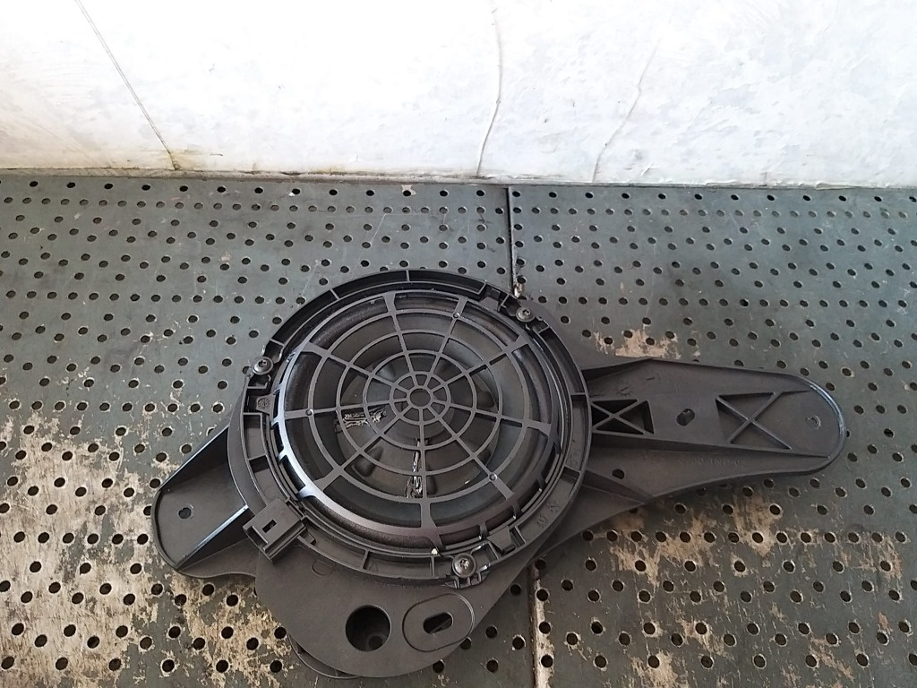 Boxa audio dreapta spate citroen c5 aircross 9813827080