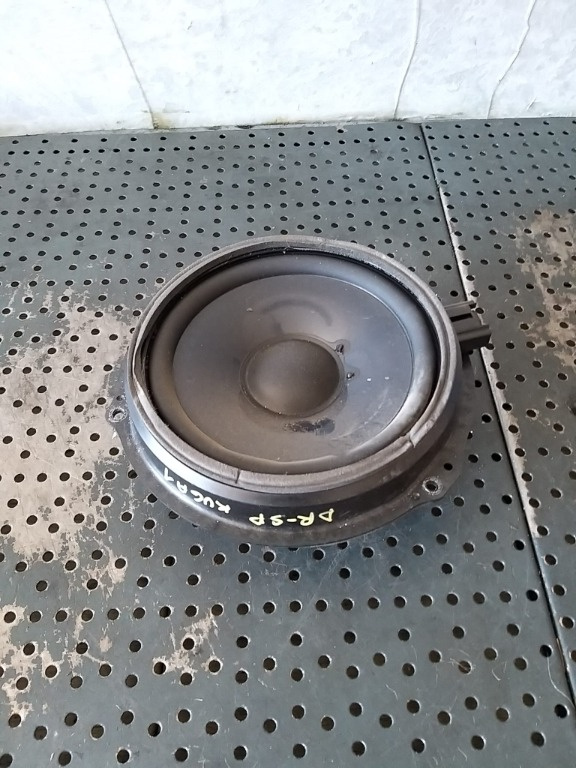 Boxa audio dreapta spate ford kuga 1 3m5