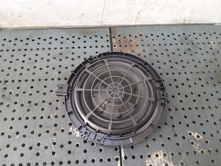 Boxa audio dreapta spate peugeot 3008 2 980607108000
