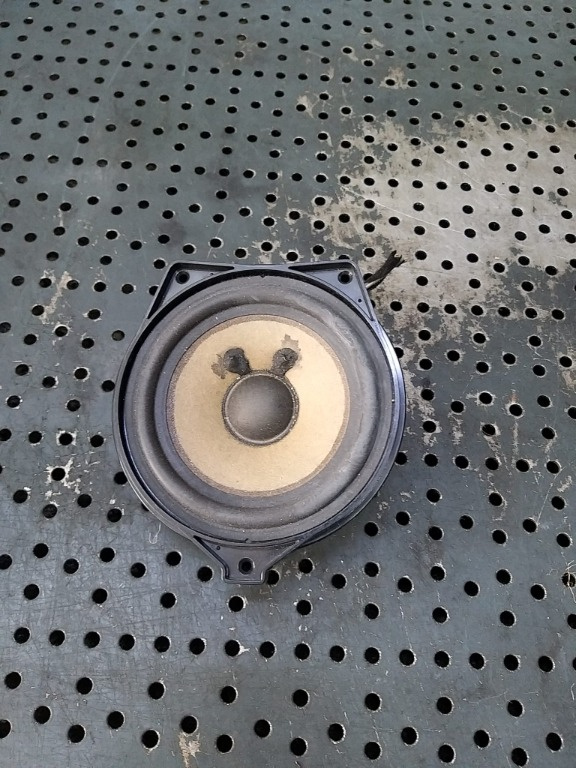 Boxa audio mica mijloc mercedes c class w205 a2058200902
