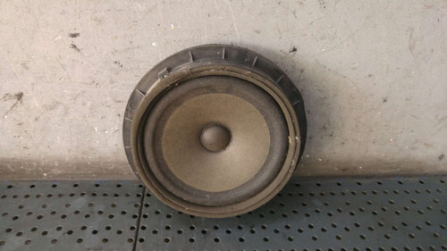 Boxa audio stanga fata fiat sedici 189 3910268l00