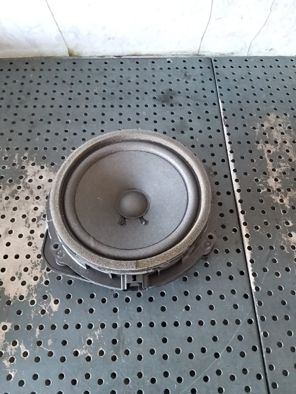 Boxa audio stanga fata ford kuga 2 aa6t18808aa