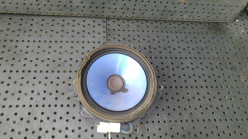 Boxa audio stanga fata kia sportage 2 je km 963201f000