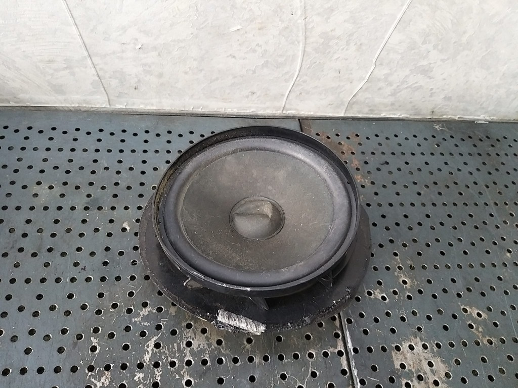Boxa audio stanga fata mercedes e class w211 a2118200702