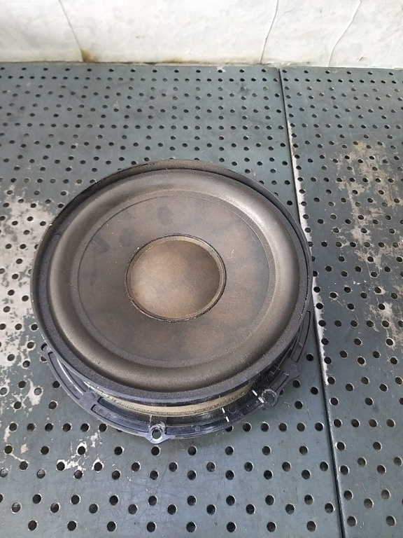 Boxa audio stanga fata vw touran 1t 1t0035411j