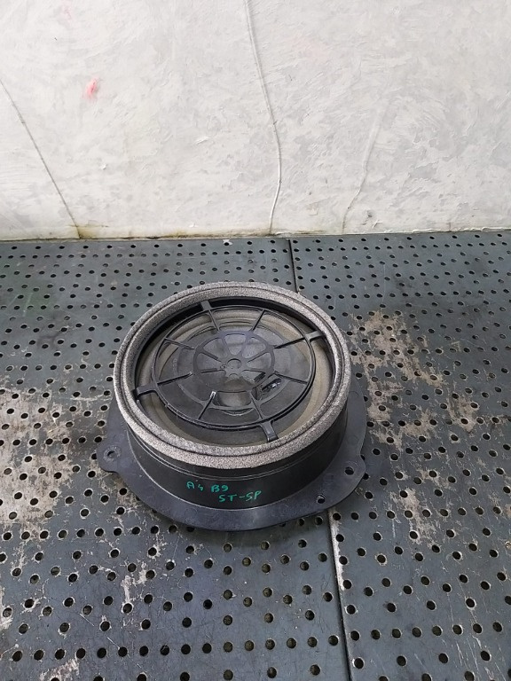 Boxa audio stanga spate audi a4 b9 8w 8w5035411