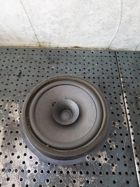 Boxa audio stanga spate ford fiesta 6 cb1 ccn 8a6t18808cc