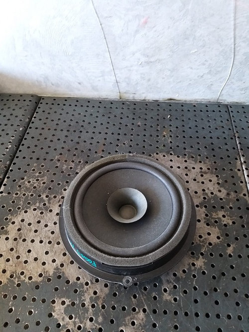 Boxa audio stanga spate ford focus 3 facelift aa6t18808ca