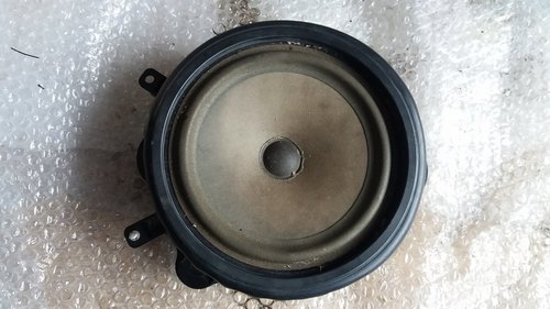 Boxa auto audi a3 8p a4 b7 8p0035411