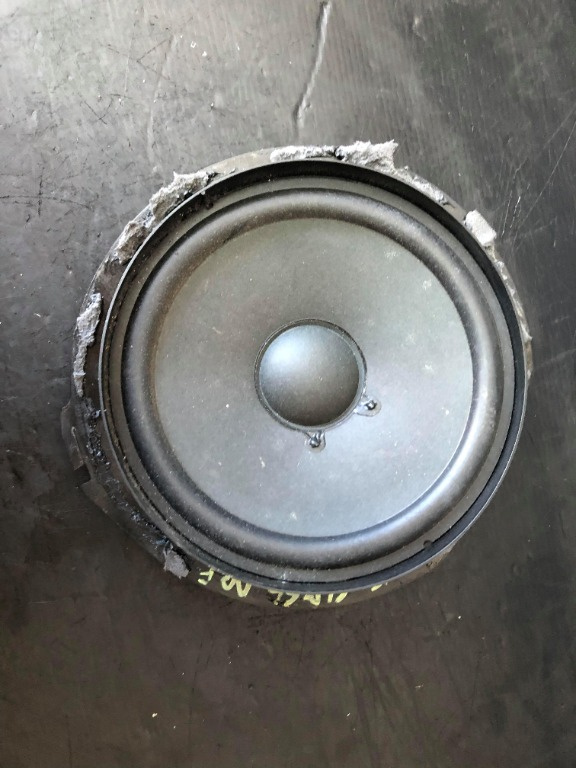 Boxa auto dreapta fata mercedes e-class w211 a2118207202