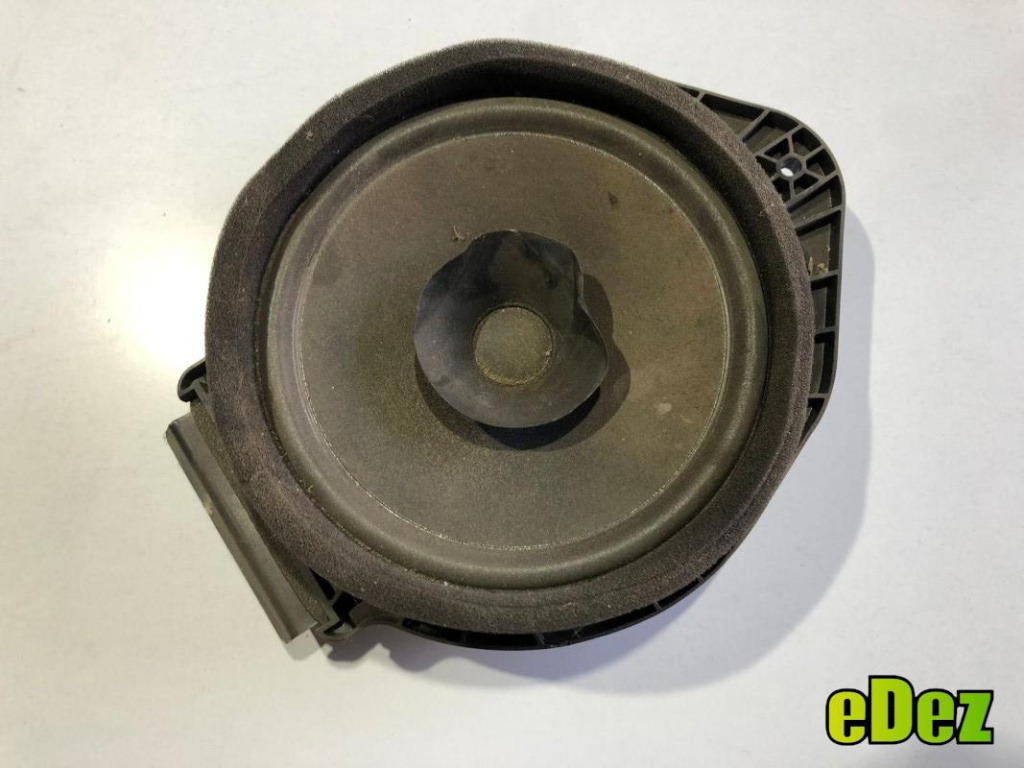 Boxa auto spate Opel Astra J (2009-2012)