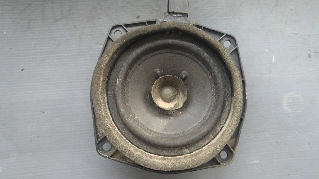 Boxa auto stanga spate mitsubishi colt 6 2004-2012 mn141417