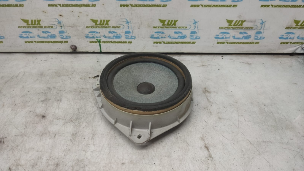 Boxa difuzor 86160-42070 Toyota Rav 4 2 [facelift] [2003 - 2006] 2.0 d-4d 1CD-FTV