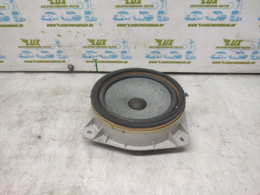 Boxa difuzor 86160-42070 Toyota Rav 4 2 [facelift] [2003 - 2006] 2.0 d-4d 1CD-FTV