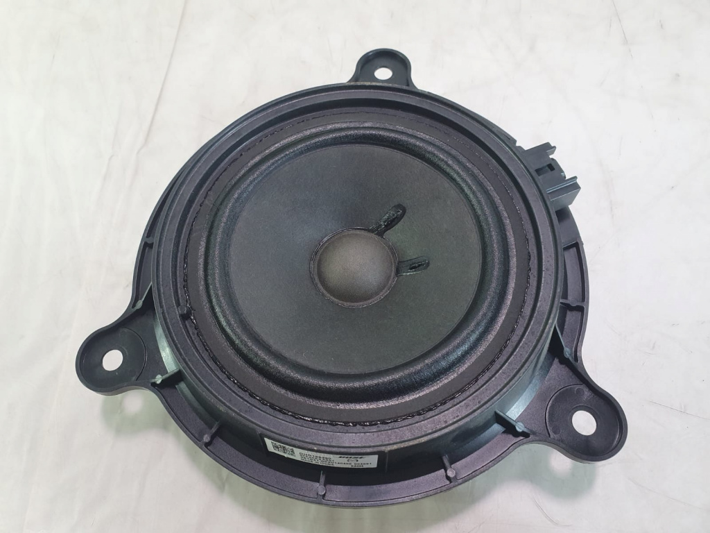 Boxa difuzor ghr166960 Mazda 3 BM [2013 - 2016] 2.0 benzina