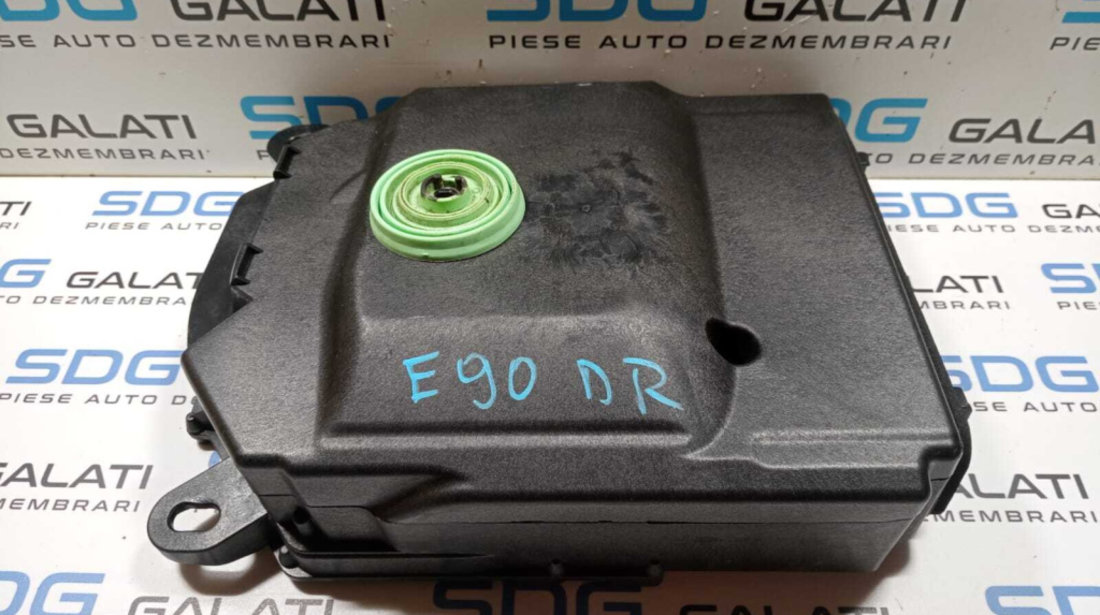 Boxa Difuzor Subwoofer Dreapta Fata Podea Logic 7 BMW Seria 3 E90 E91 2004 - 2012 Cod 6925336-08 217BM056 24906-B0042 [M3920]