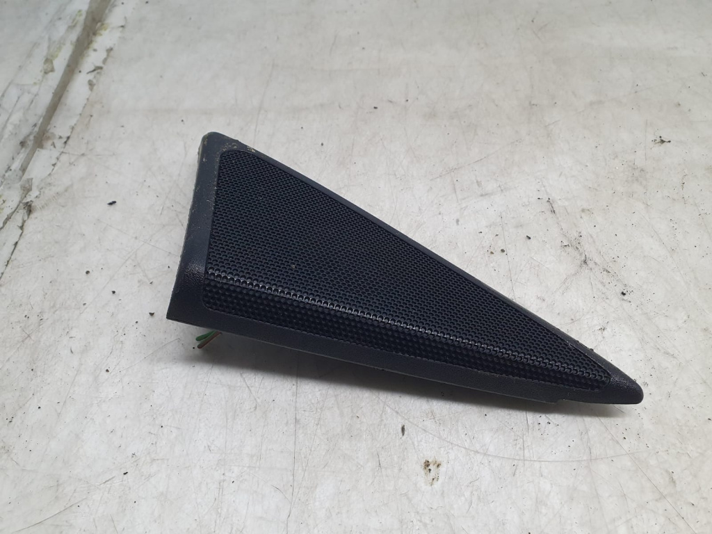 Boxa difuzor tweeter A2038204102 Mercedes-Benz C-Class W203/S203/CL203 [facelift] [2004 - 2007] 2.2 cdi om646.963
