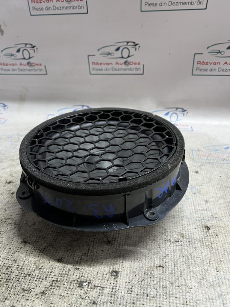 Boxa dreapta fata Audi A3 8V 2016, 8V0035415B
