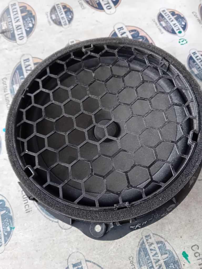 Boxa dreapta fata Audi A3 8V, 8V0035415