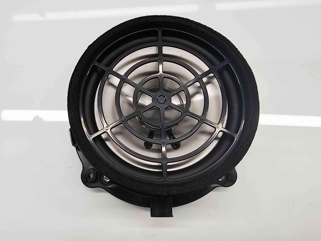 Boxa dreapta fata Audi Q7 (4LB) [Fabr 2006-2014] 4L0035415B