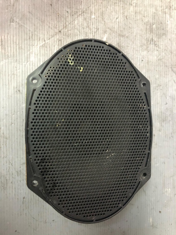 Boxa dreapta fata ford fiesta xw7f-18808-ab
