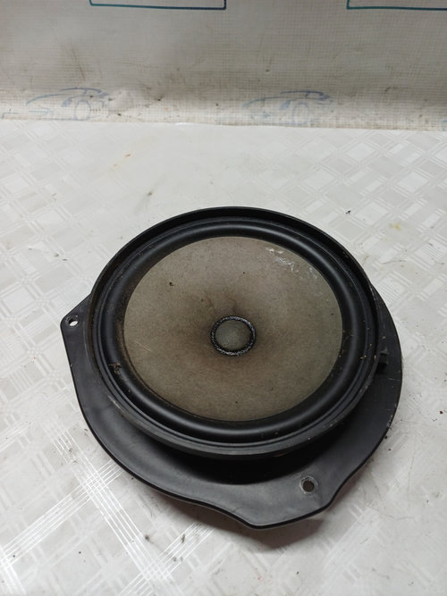 Boxa dreapta fata Mercedes C-Class W204 - Motorina 2012, -