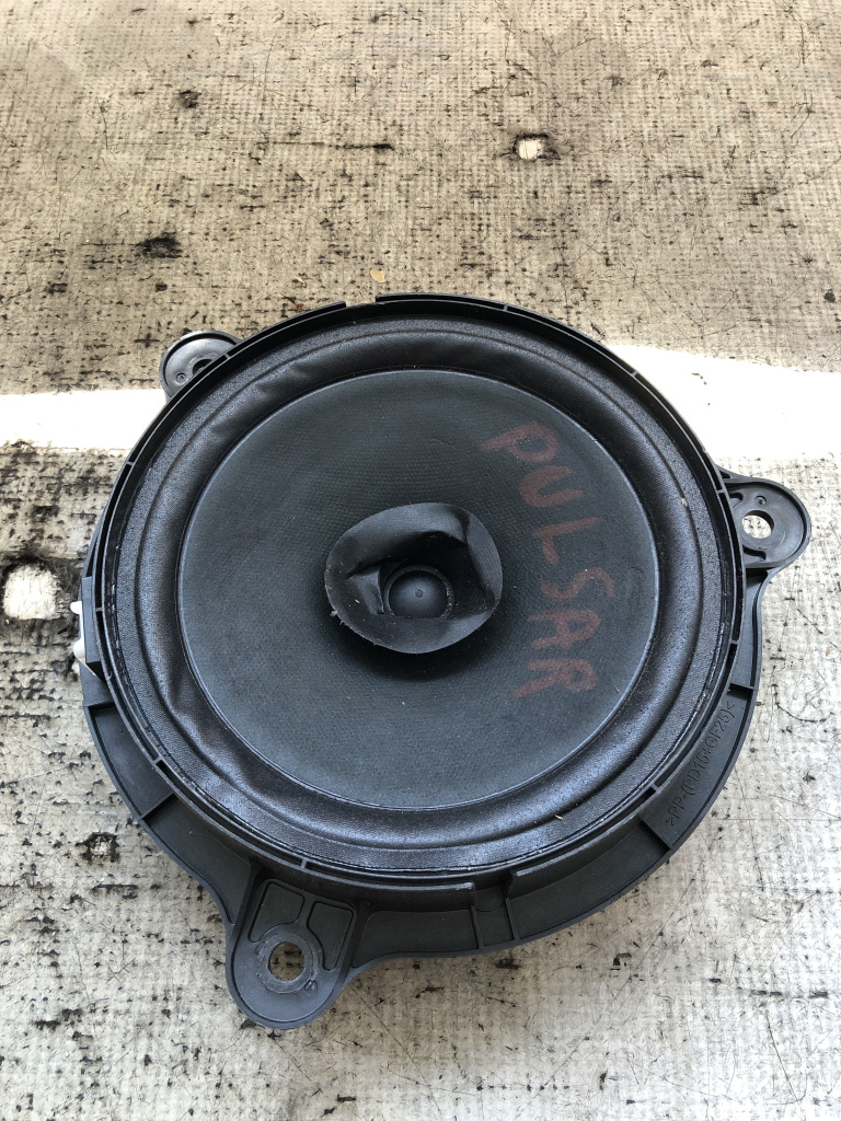 Boxa dreapta fata Nissan Pulsar 2011, 281563SG0A
