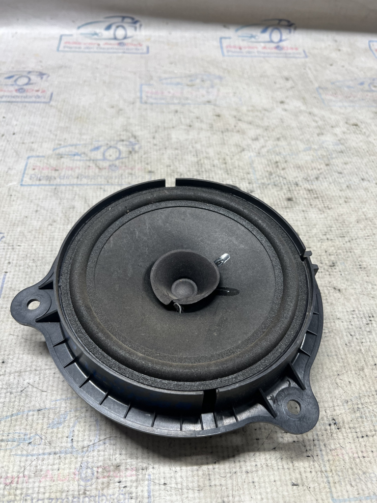 Boxa dreapta fata Nissan Qashqai 2012