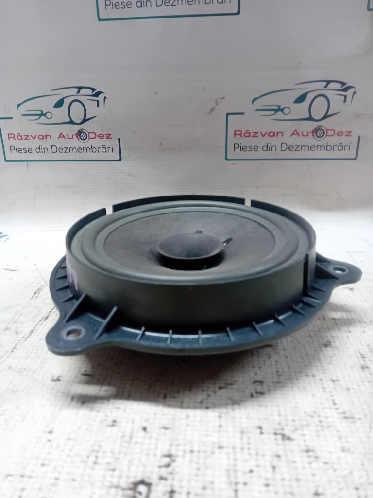 Boxa dreapta fata Nissan Qashqai 2012