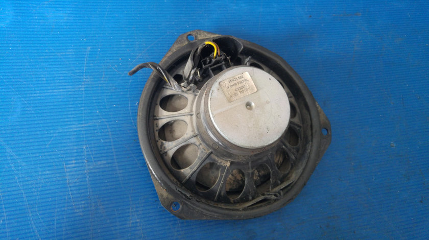 Boxa dreapta fata opel zafira b 24423552
