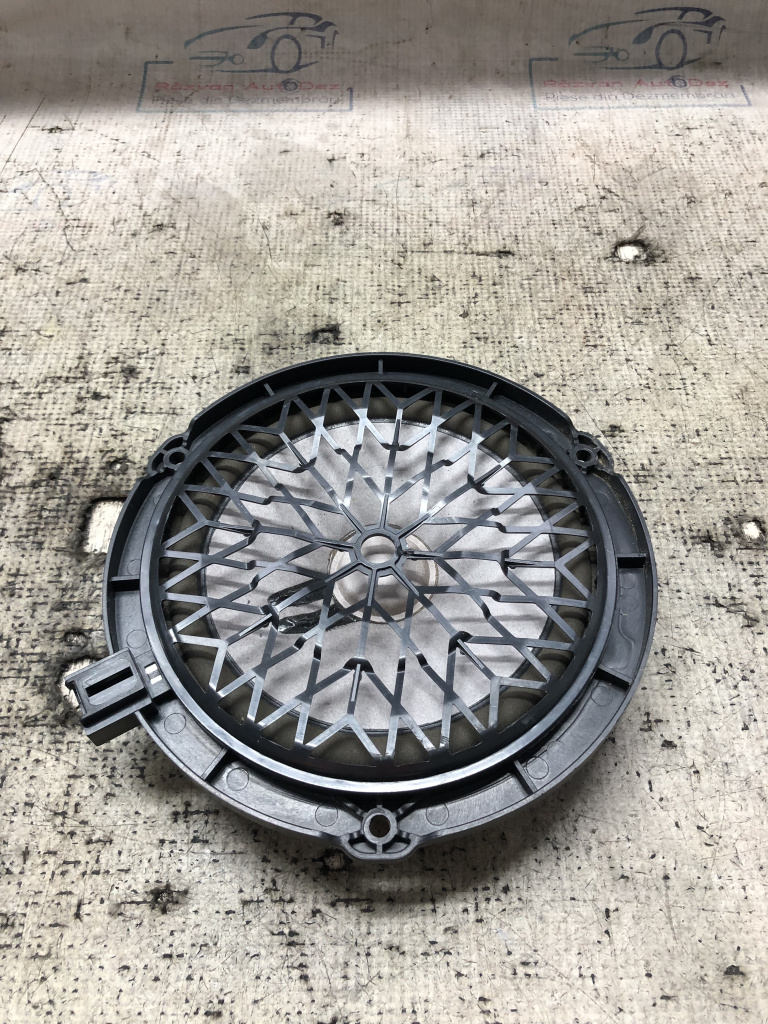 Boxa dreapta fata Peugeot 2008 2015, 9809320180