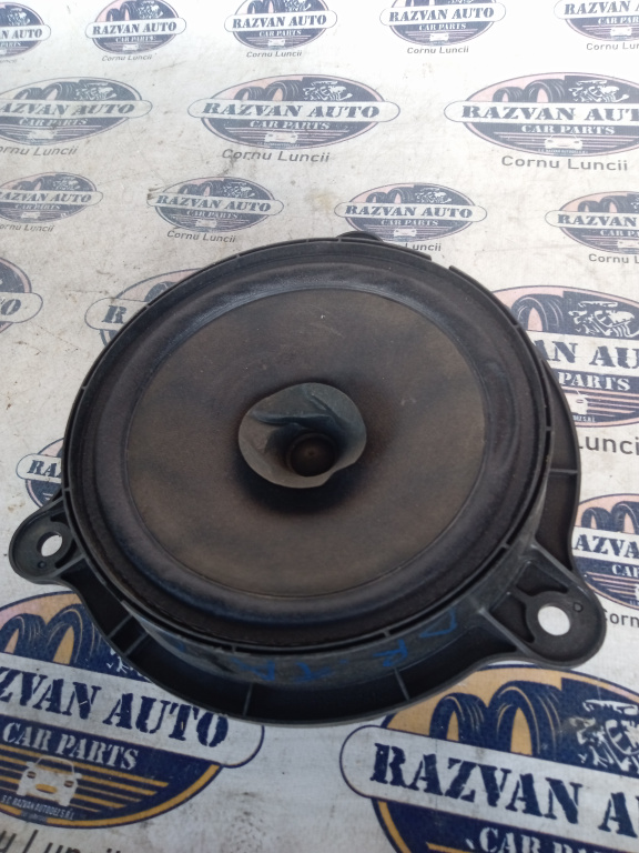 Boxa dreapta fata Renault Captur 2015