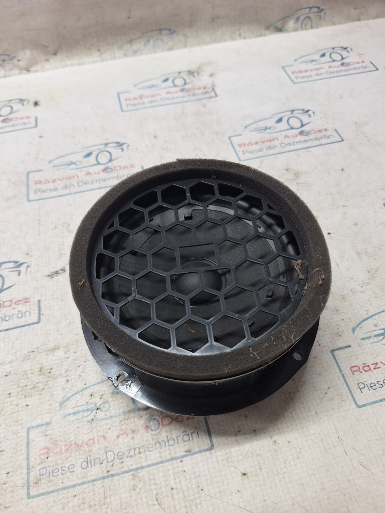 Boxa dreapta fata Skoda Octavia 4 - Benzina 2021, 5E3035411A