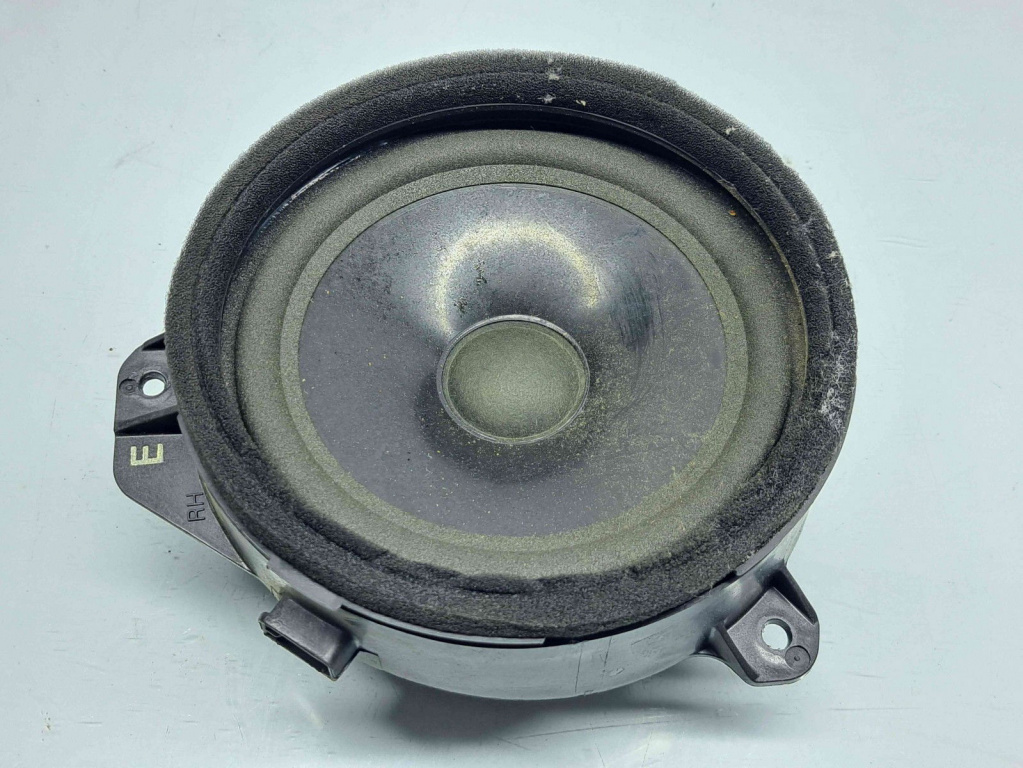 Boxa dreapta fata SUBARU Outback IV (BM, BR) [Fabr 2009-2014] 86301AJ000