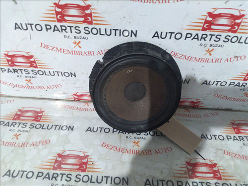 Boxa dreapta fata VOLKSWAGEN GOLF 6