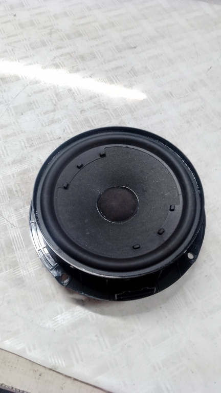 Boxa dreapta fata Volkswagen Jetta - Motorina 2011, -