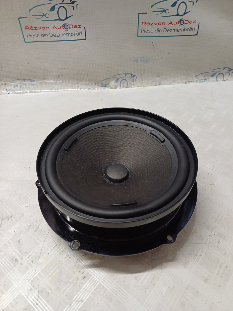 Boxa dreapta fata Volkswagen Passat B8 2.0 Motorina 2016, 3G0035454