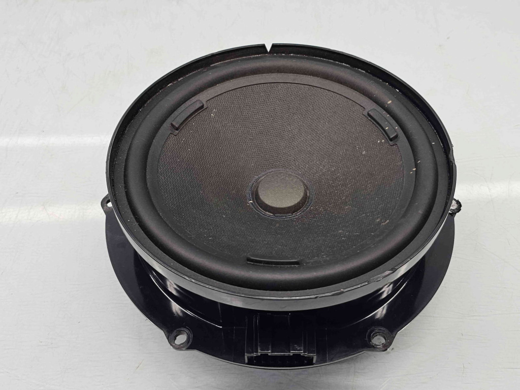 Boxa dreapta fata Volkswagen Passat B8 (3G2) [Fabr 2015-prezent] 3G0035454