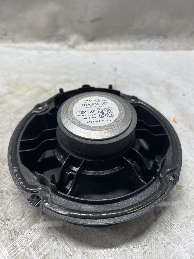 Boxa dreapta fata Volkswagen T-Roc 1.5 Benzina 2018, 2GA035453