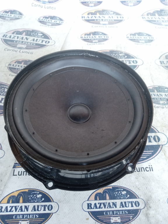 Boxa dreapta fata Volkswagen Tiguan 2012