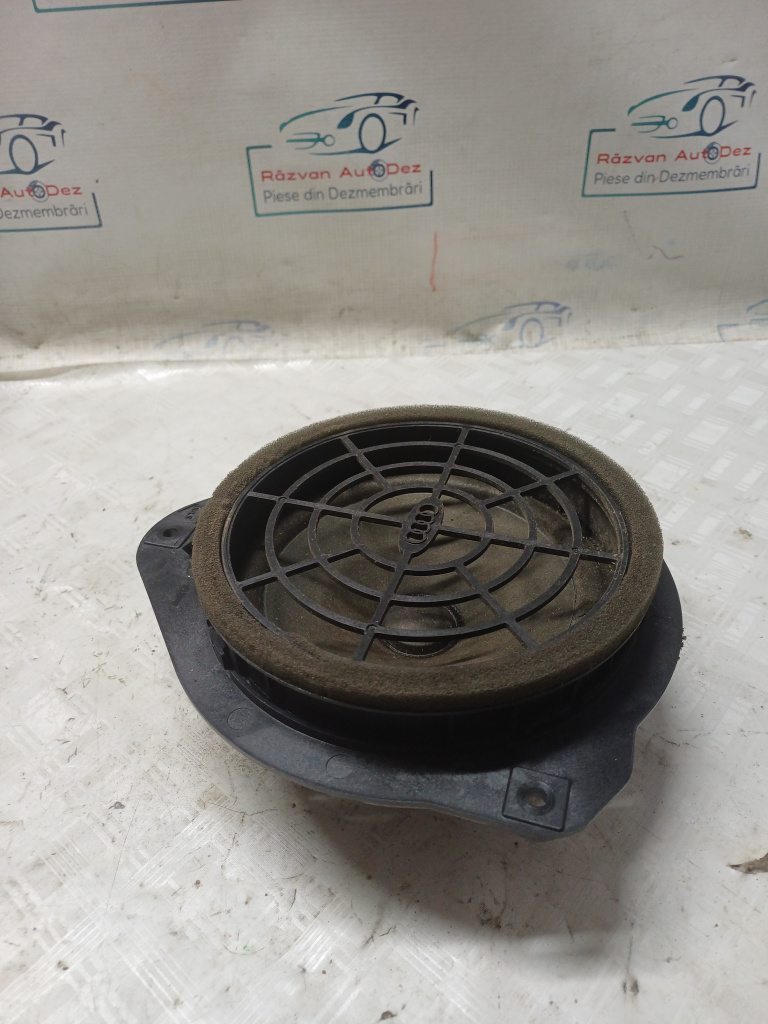 Boxa dreapta spate Audi A1 - Motorina 2012, -