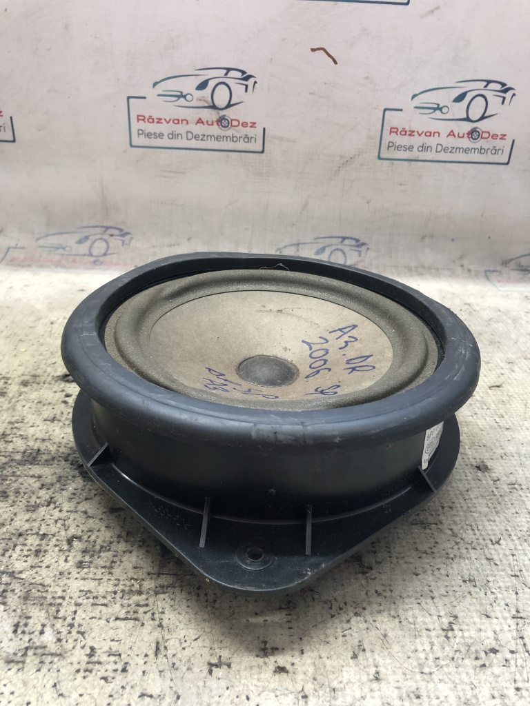 Boxa dreapta spate Audi A3 8P 2006, 8P0035411