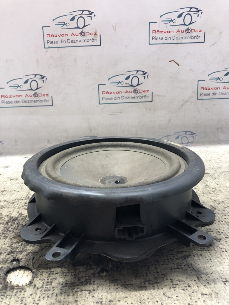 Boxa dreapta spate Audi A3 8P 2008, 8P0035411