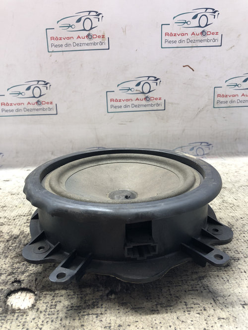 Boxa dreapta spate Audi A3 8P 2008, 8P0035411